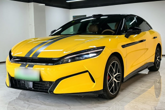 比亚迪 汉L 2025款 DM-p 四驱激光雷达旗舰型