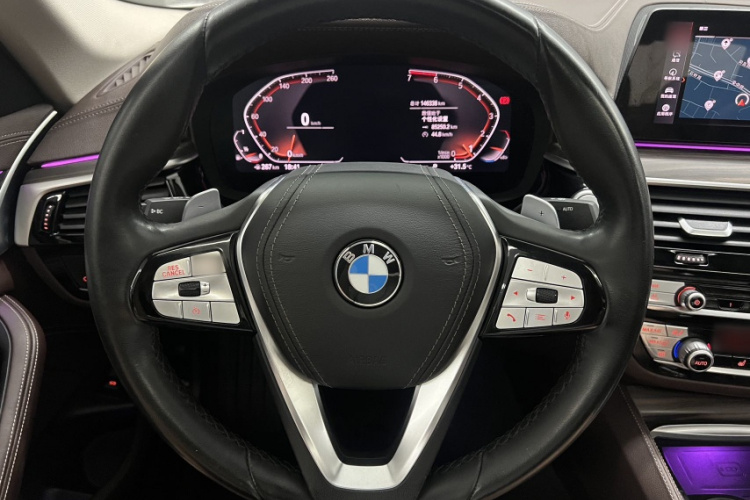 宝马5系 2020款 530Li 领先型 豪华套装中控内饰7005