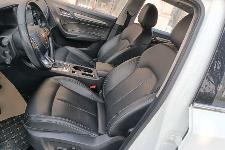 荣威i6 2017款 20T 自动旗舰版中控内饰19