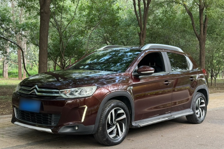 雪铁龙C3-XR 2015款 1.6L 自动先锋型车身外观1