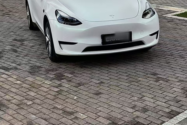 特斯拉 Model Y 2022款 改款 后轮驱动版车身外观6001