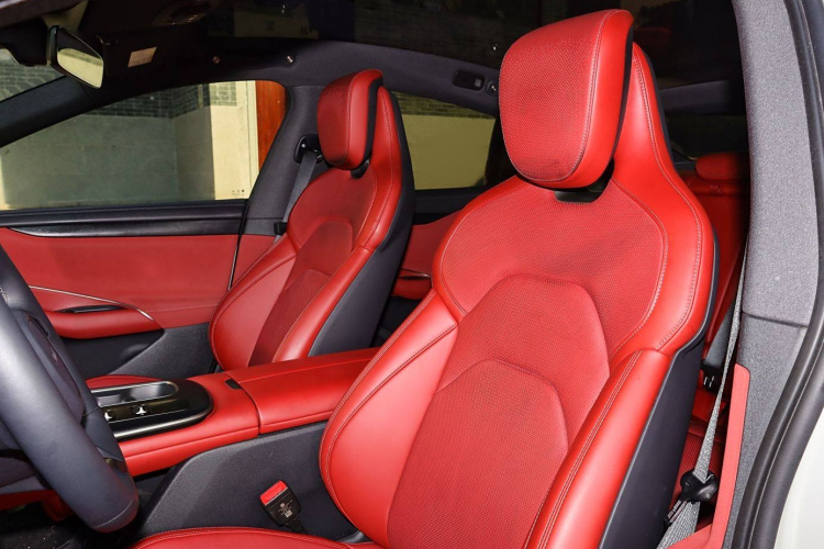 小米汽车 小米SU7 2024款 后驱长续航智驾版中控内饰7013