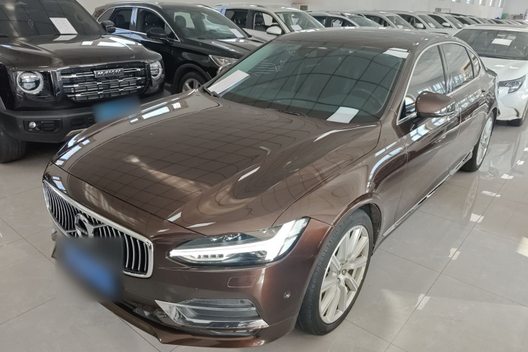 沃尔沃S90 2018款 T5 智雅版车身外观4