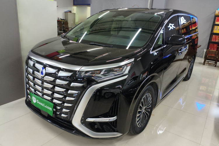 腾势D9 2024款 DM-i 980 四驱旗舰型车身外观1