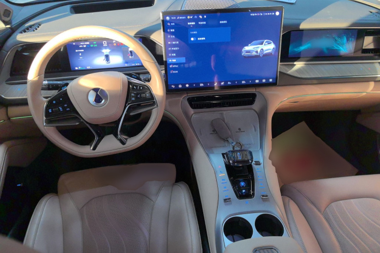 腾势N7 2023款 长续航性能版中控内饰12