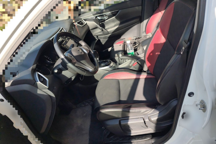 日产 逍客 2017款 2.0L CVT智享版 国V中控内饰19