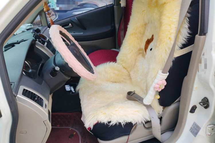 铃木 利亚纳 2013款 两厢 1.4L 手动标准型2中控内饰19