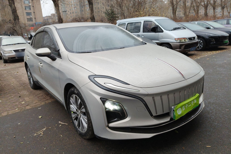 红旗E-QM5 2024款 610km PLUS车身外观3