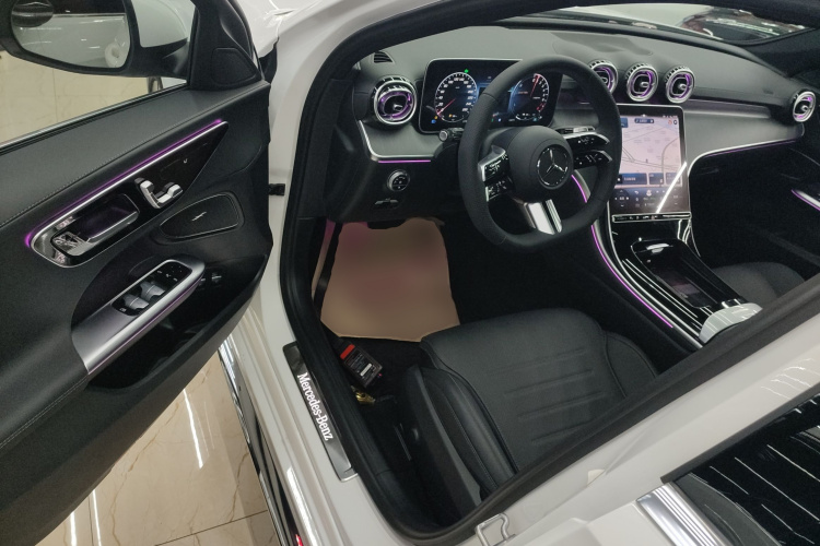 奔驰C级新能源 2023款 C 350 eL中控内饰20