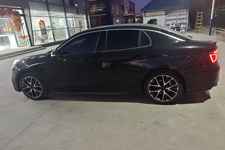 领克03 2021款 2.0TD 自动劲 冠军版车身外观6005