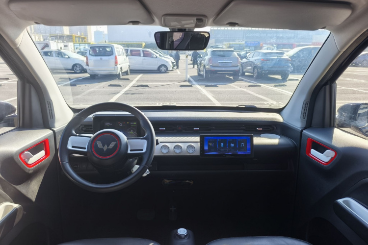 五菱汽车 宏光MINIEV 2022款 GAMEBOY 200km 玩乐款 磷酸铁锂中控内饰7002