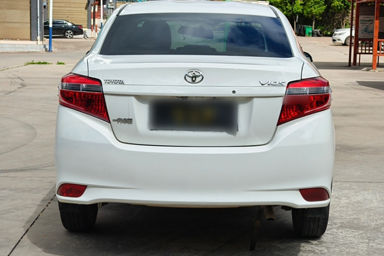 丰田 威驰 2016款 1.5L 自动智臻星耀版车身外观6004