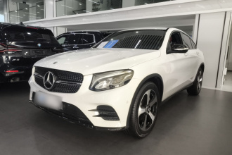 奔驰GLC轿跑 2019款 GLC 200 4MATIC 轿跑SUV