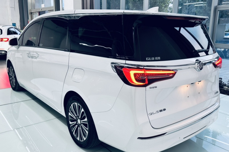 别克GL8 2021款 ES陆尊 653T 豪华型车身外观6001