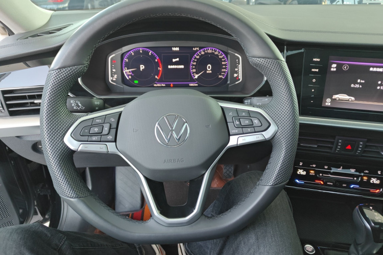 大众 帕萨特 2025款 出众款 380TSI 星空龙腾版中控内饰13