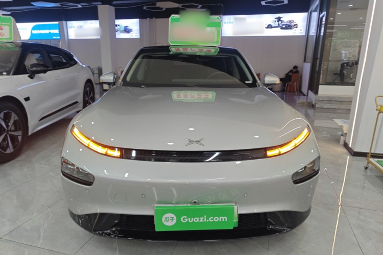 小鹏P7 2020款 670N车身外观2