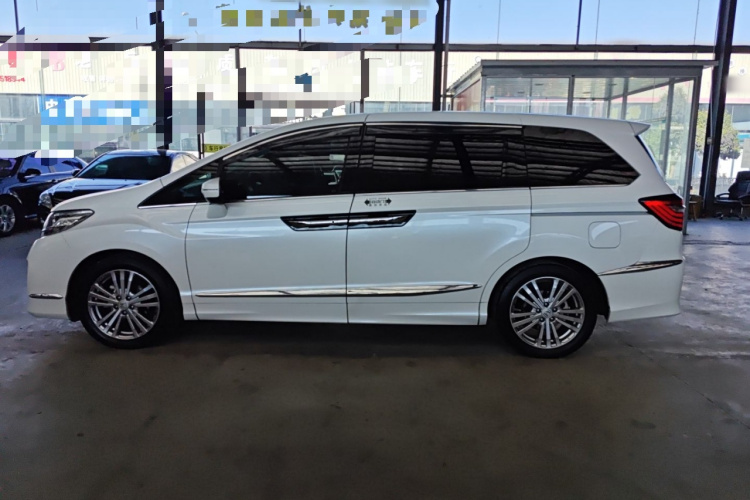 本田 艾力绅 2016款 2.4L 豪华版车身外观4