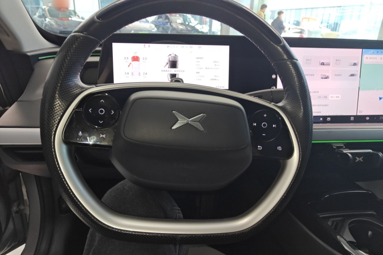 小鹏P7 2022款 480E中控内饰13