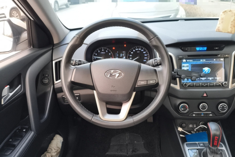 北京现代ix25 2015款 1.6L 自动两驱智能型GLS局部细节13