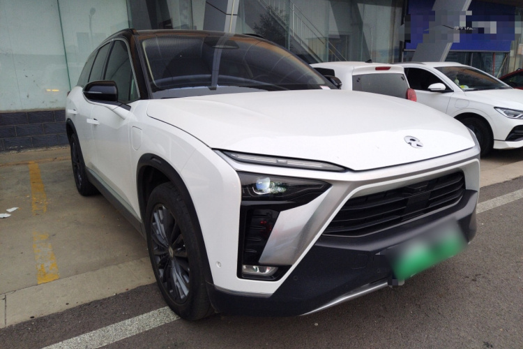 蔚来ES8 2020款 450KM 七座版车身外观3