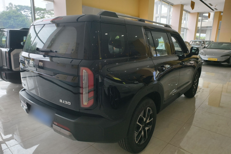 北京BJ30 2024款 1.5T 轻野Pro版车身外观6005