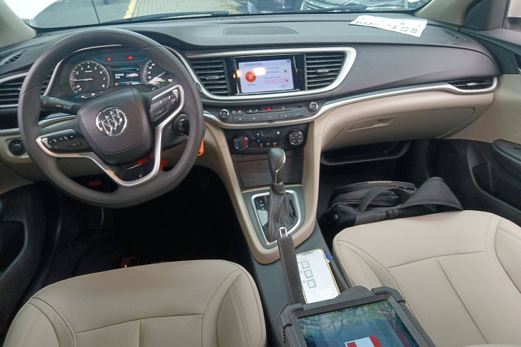 别克 英朗 2021款 典范 1.5L 自动精英型中控内饰7002