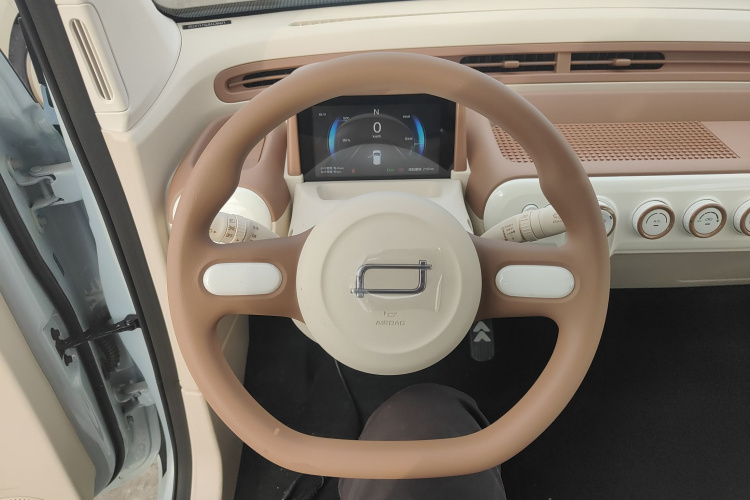 奔腾小马 2026款 222km 萌趣马 Plus中控内饰13