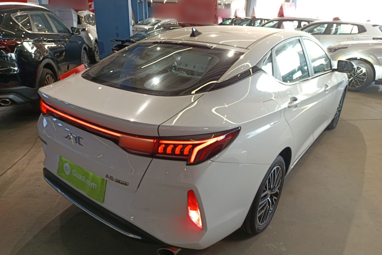 江淮汽车 江淮A5 PLUS 2023款 1.5T 自动豪华型车身外观7