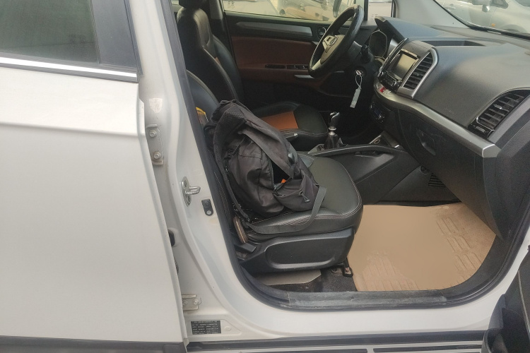 江汽集团 瑞风S3 2014款 1.5L 手动豪华智能型局部细节41