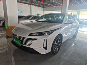 长安 逸动PHEV 2025款 智慧新蓝鲸 145KM 高能版
