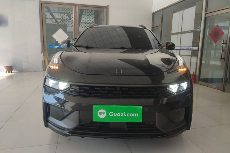 领克01 2021款 2.0TD 四驱暗夜版车身外观2