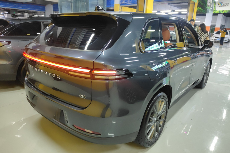 零跑汽车 零跑C10 2024款 210智享版车身外观7