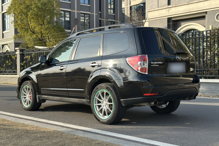 斯巴鲁 森林人 2011款 2.5XS 自动豪华版车身外观6004