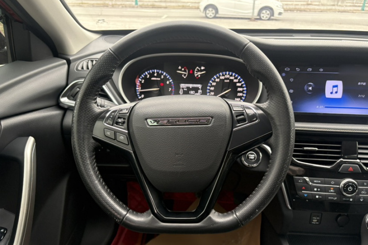 启辰T90 2017款 2.0L CVT智尚版中控内饰7005