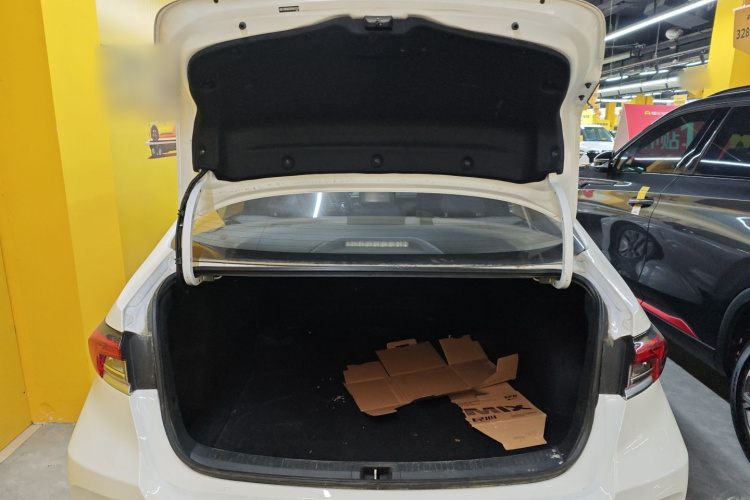 丰田 卡罗拉 2023款 1.2T 先锋版局部细节23