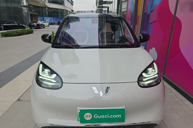 五菱汽车 五菱缤果 2023款 333km 灵犀互联款车身外观2