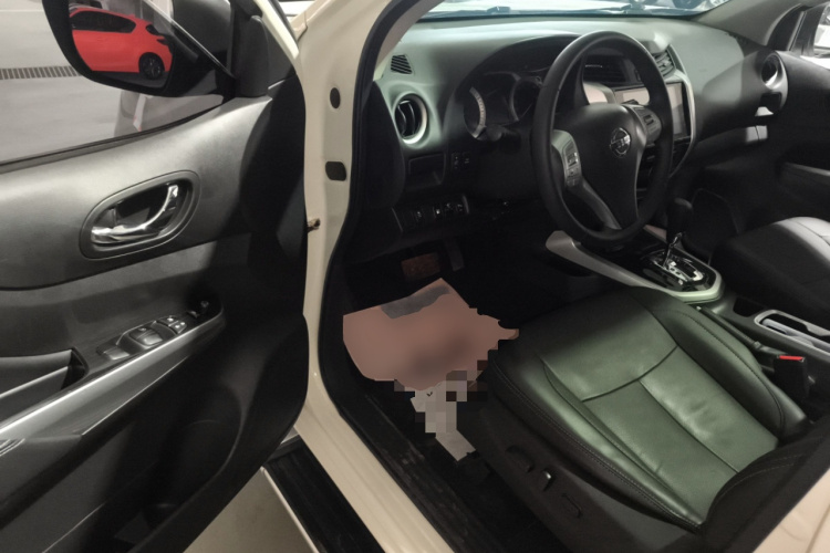 日产 途达 2020款 2.5L XV 4WD 自动四驱旗舰版中控内饰7003