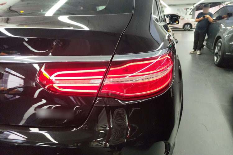 奔驰GLE轿跑 2015款 GLE 320 4MATIC 轿跑SUV车身外观6001