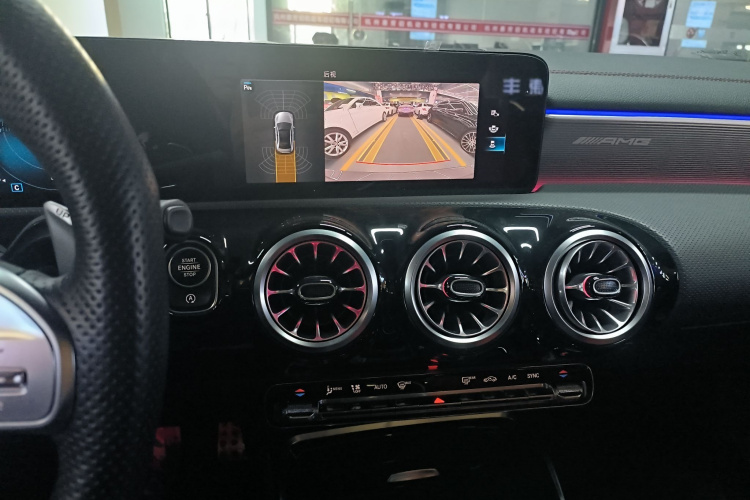奔驰A级AMG 2022款 AMG A 35 L 4MATIC局部细节16