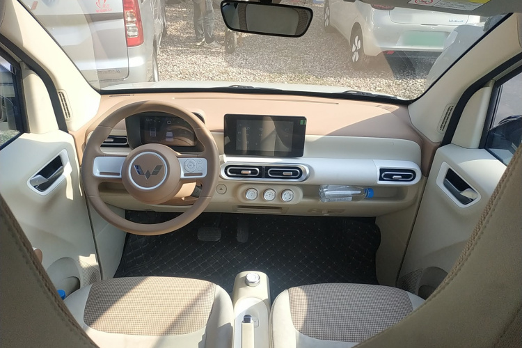 五菱汽车 宏光MINIEV 2024款 第三代 215km 进阶版中控内饰12