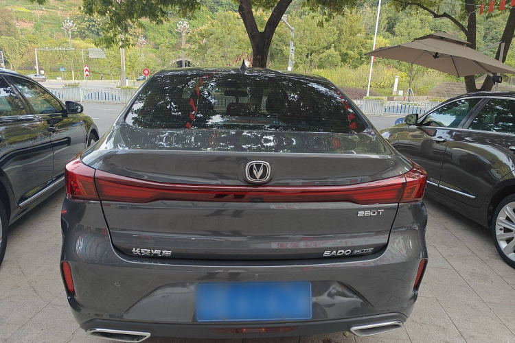 长安 逸动 2022款 PLUS 蓝鲸NE 1.4T GDI DCT尊贵版车身外观6004