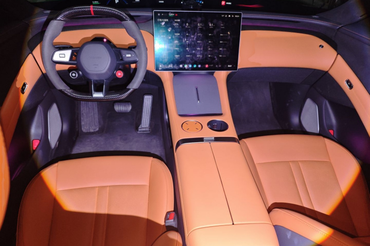 小米汽车 小米YU7 2025款 超长续航高性能四驱Max版中控内饰12