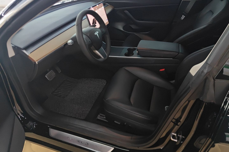 特斯拉 Model 3 2019款 标准续航后驱升级版局部细节19