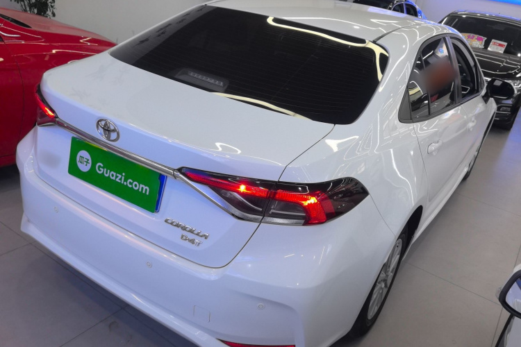 丰田 卡罗拉 2021款 1.2T S-CVT 精英版车身外观7