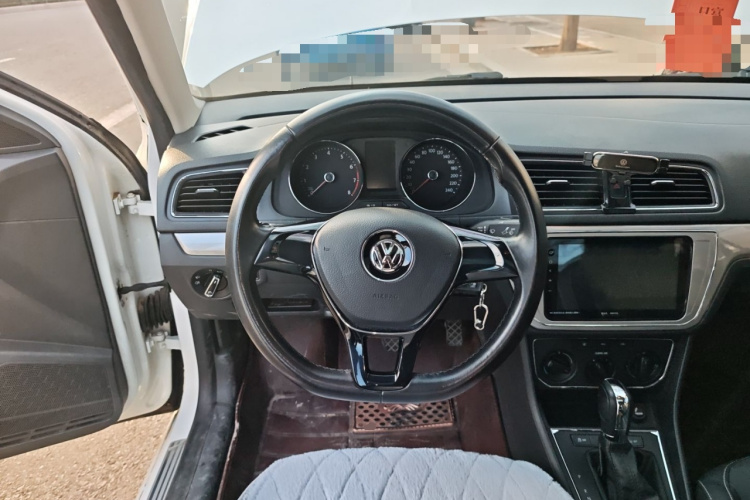 大众 朗逸 2015款 1.6L 自动舒适版中控内饰13