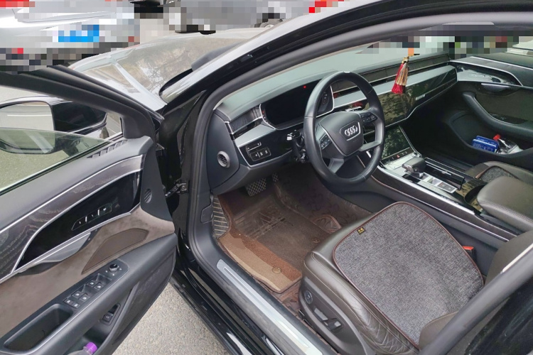 奥迪A8 2018款 A8L 55 TFSI quattro投放版精英型中控内饰20