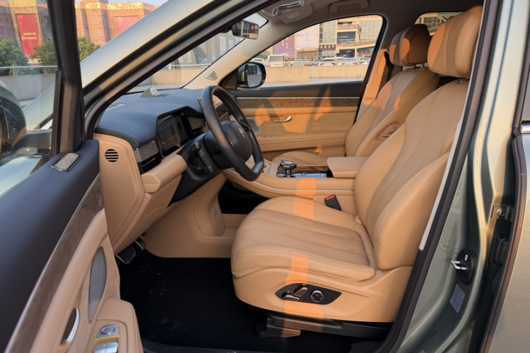 鸿蒙智行 问界M7 2022款 1.5T 后驱舒适版局部细节19