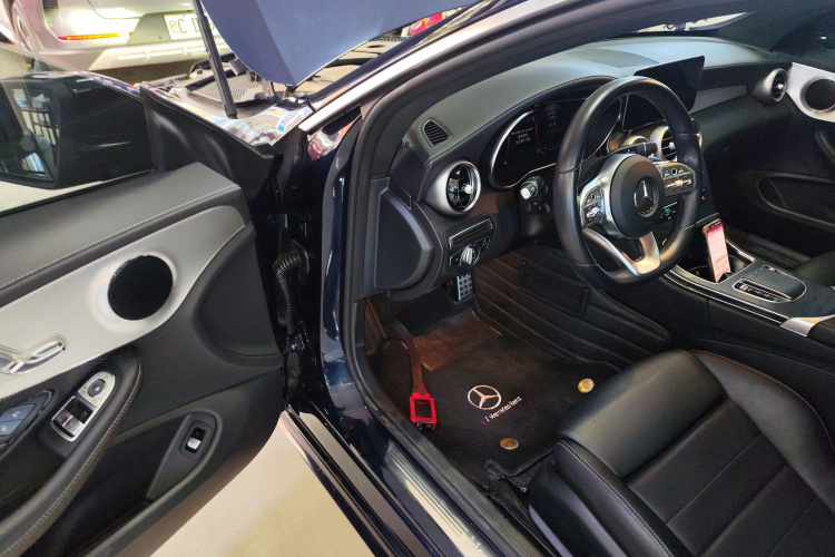 奔驰C级(进口) 2021款 C 200 轿跑车中控内饰7003