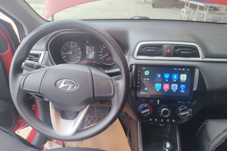 现代 瑞纳 2017款 1.4L 自动跃享版 国V中控内饰12