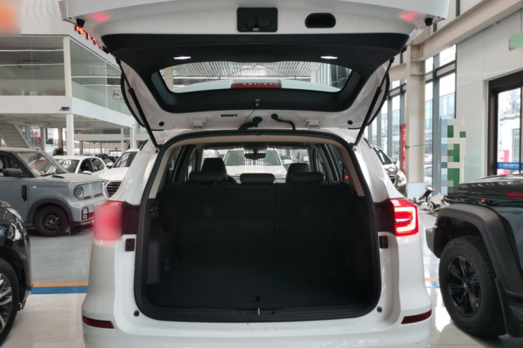 比亚迪 宋 2019款 1.5TI 自动智联越动型机舱底盘23